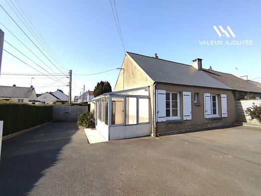 Maison de plain-pied à vendre 149 960 € 3 pièces 2 chambres 60 m² 427 m² de terrain Le Quesnay Valognes 50700