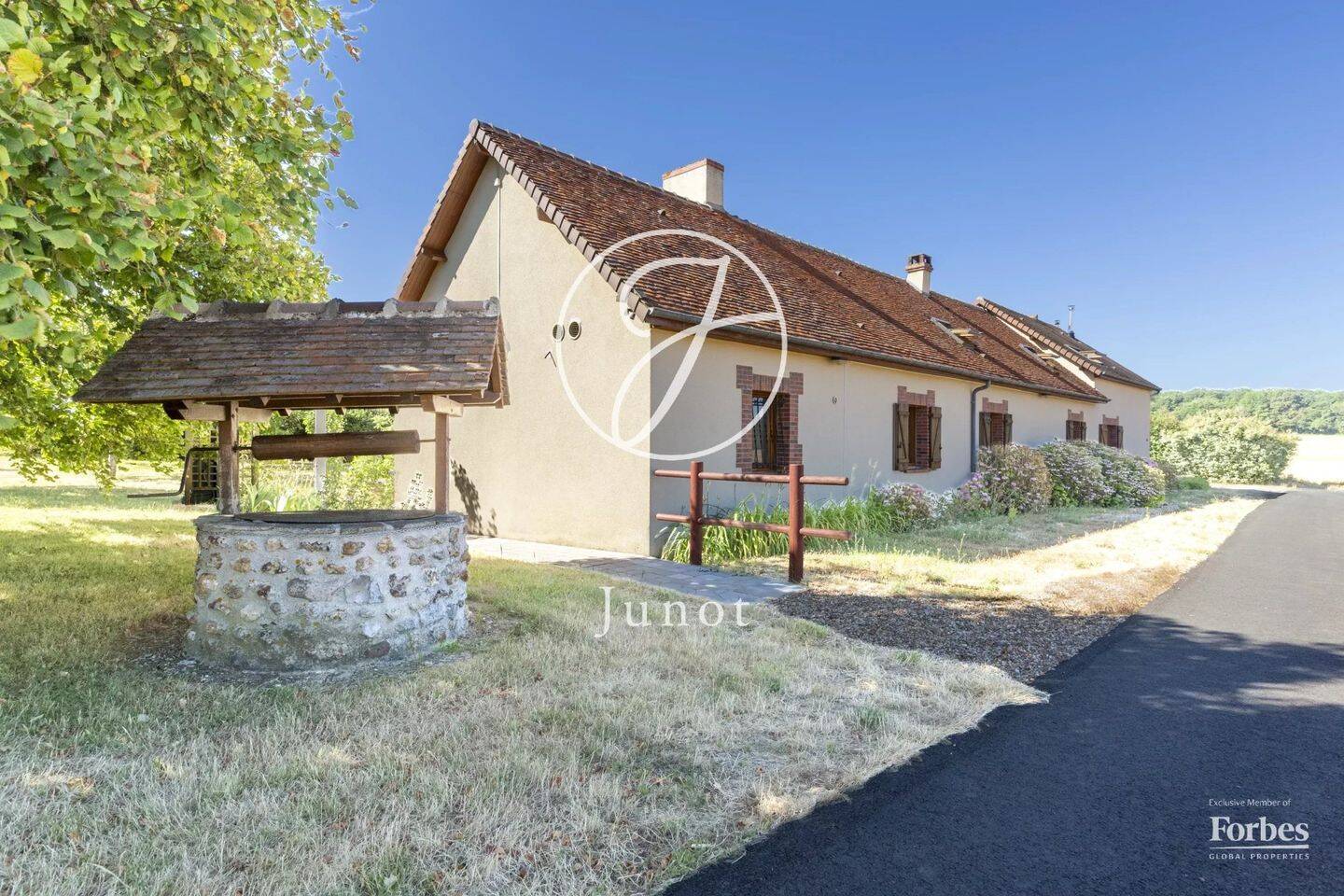 Maison 10 pièces 256 m² · à Vendôme · 256 m² · 545 000 €