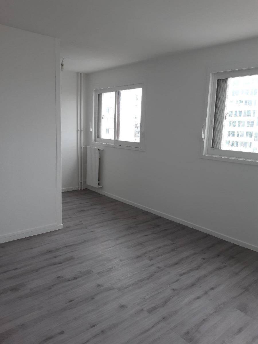 Appartement 1 pièce 32 m² · à Levallois-Perret · 32,4 m² · 933 €