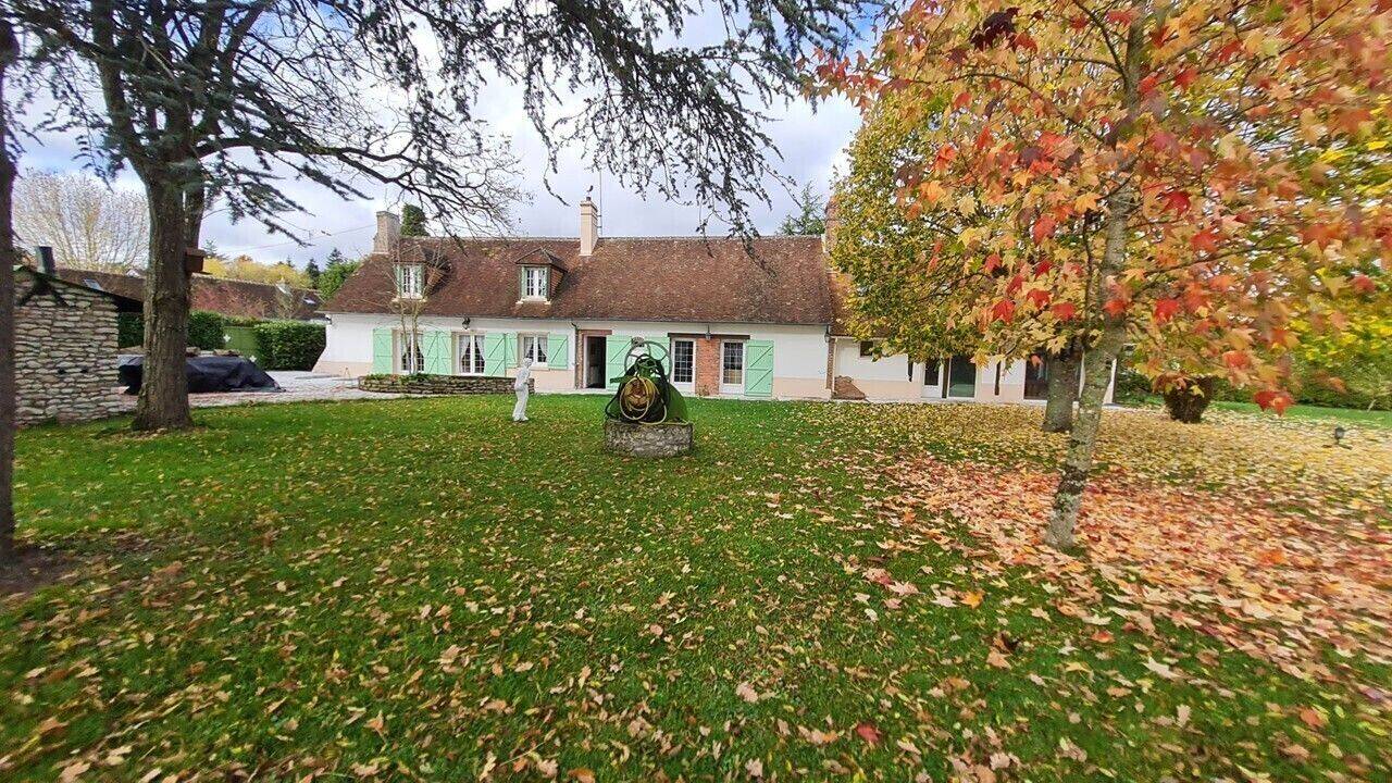 Maison 10 pièces 223 m² · à Quiers-sur-Bezonde · 223 m² · 275 000 €