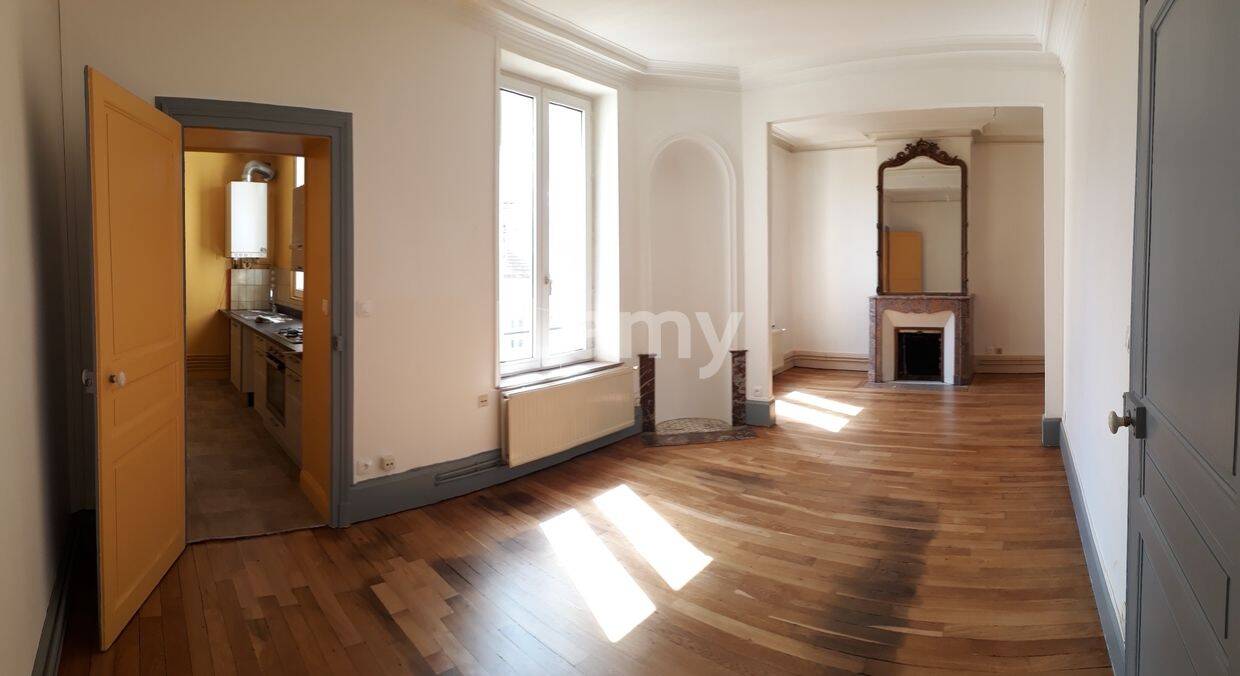 Appartement 4 pièces 77 m² · à Nancy · 76,5 m² · 774 €