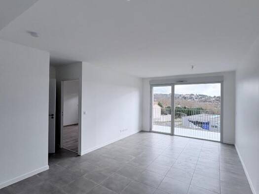 Appartement à louer 980 € 3 pièces 2 chambres 66 m² Étage 3/3 Agglomeration Sud Andrézieux-Bouthéon 42160