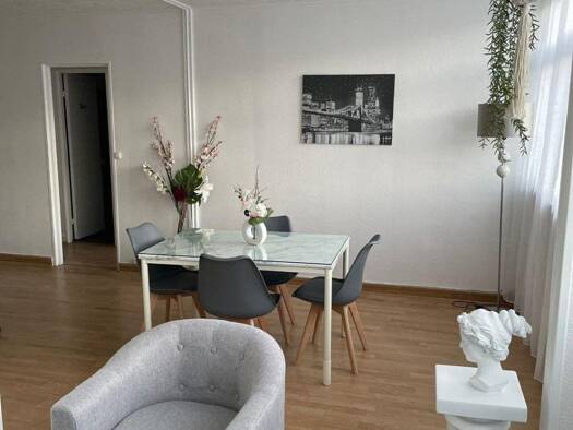 Appartement à louer - logement étudiant 500 € 1 pièce 68 m² Étage 1/12 Évry-Courcouronnes 91000