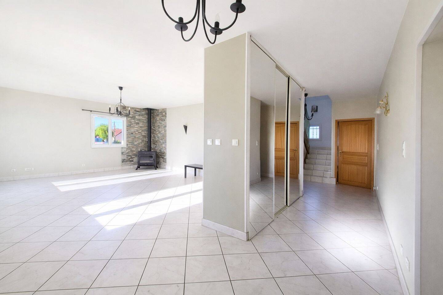 Maison 7 pièces 219 m² · à Arc-sur-Tille · 219 m² · 360 000 €