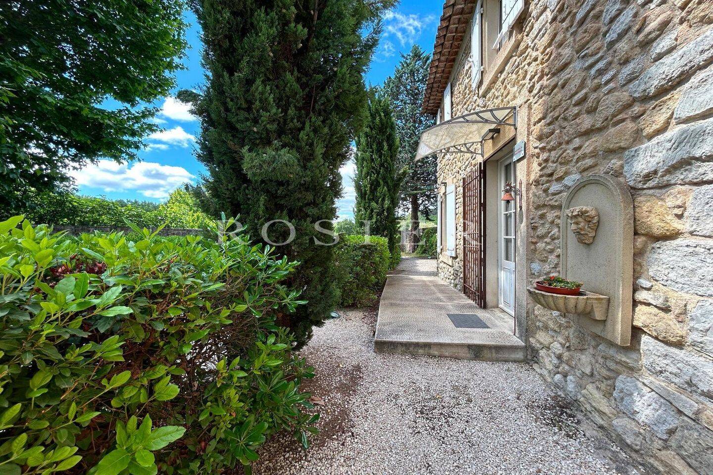 Maison 496 m² · à Mormoiron · 496 m² · 1 770 000 €