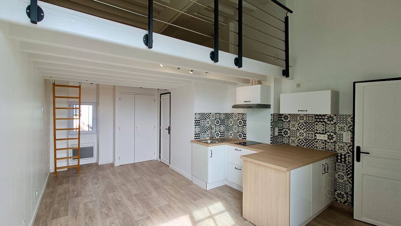 Appartement 1 pièce 26 m² · à Conches-en-Ouche · 26,2 m² · 422 €