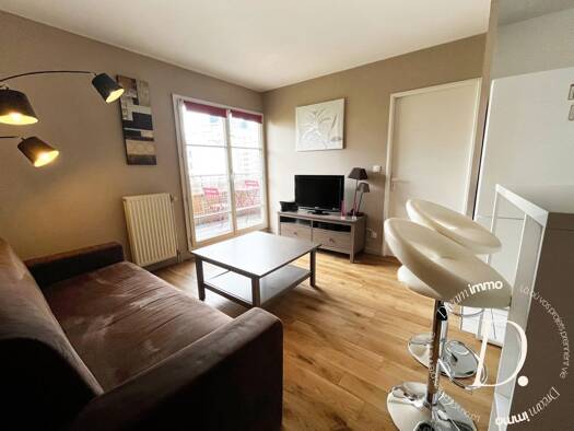 Appartement à vendre 328 000 € 2 pièces 1 chambre 40 m² Étage 5/7 Faubourg de l'Arche Courbevoie 92400