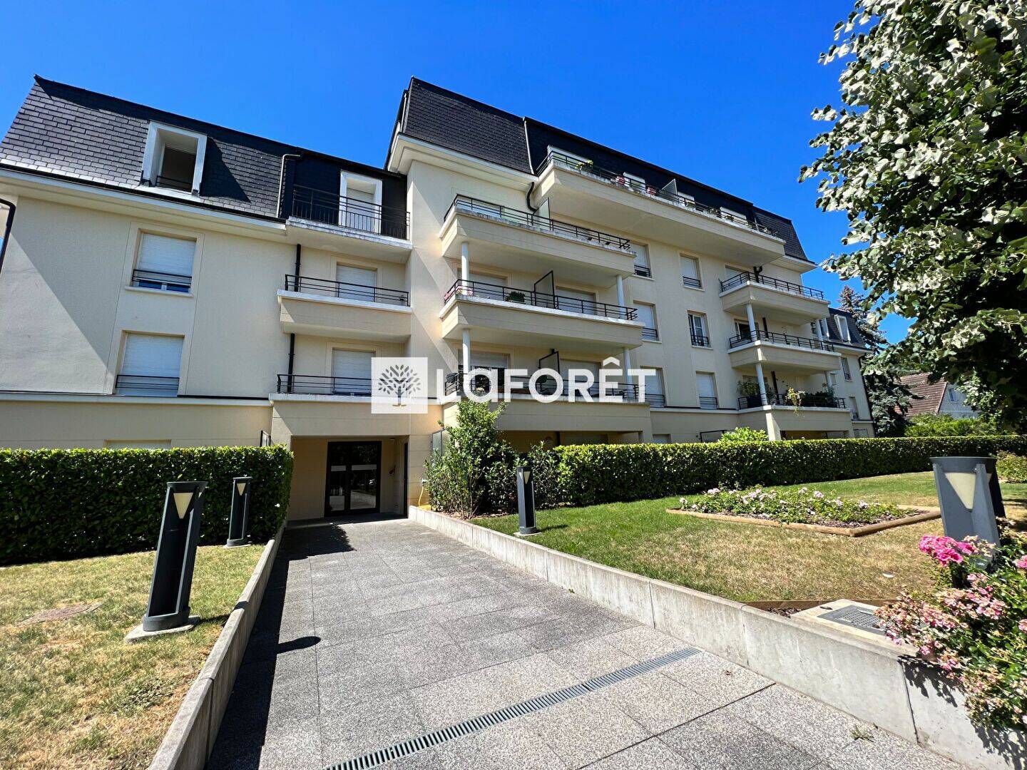 Appartement 5 pièces 99 m² · à Le Plessis-Trévise · 98,8 m² · 449 000 €