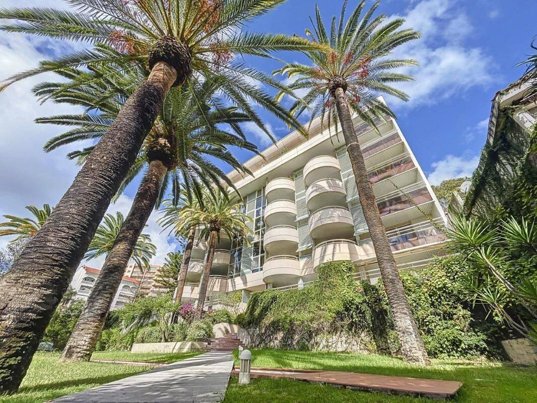 Appartement 4 pièces 116 m² · à Ajaccio · 116 m² · 1 829 €/mois