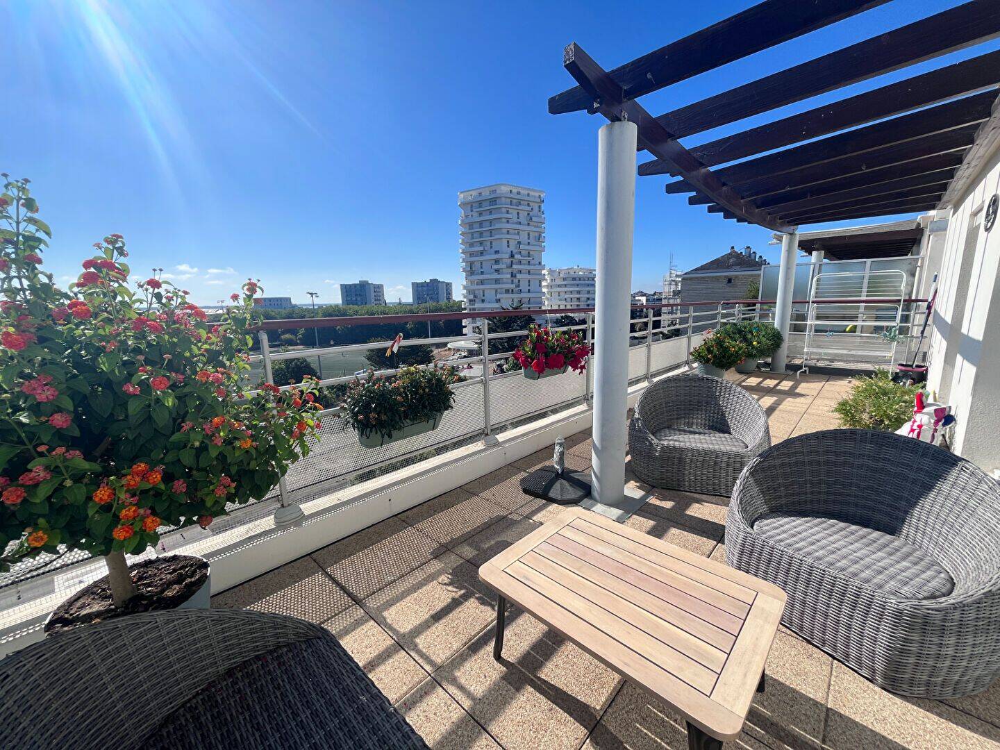 Appartement 4 pièces 103 m² · à Saint-Nazaire · 102,9 m² · 376 500 €