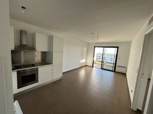 Appartement à louer 650 € 2 pièces 1 chambre 43,5 m² 3ème étage Est Borgo 20290