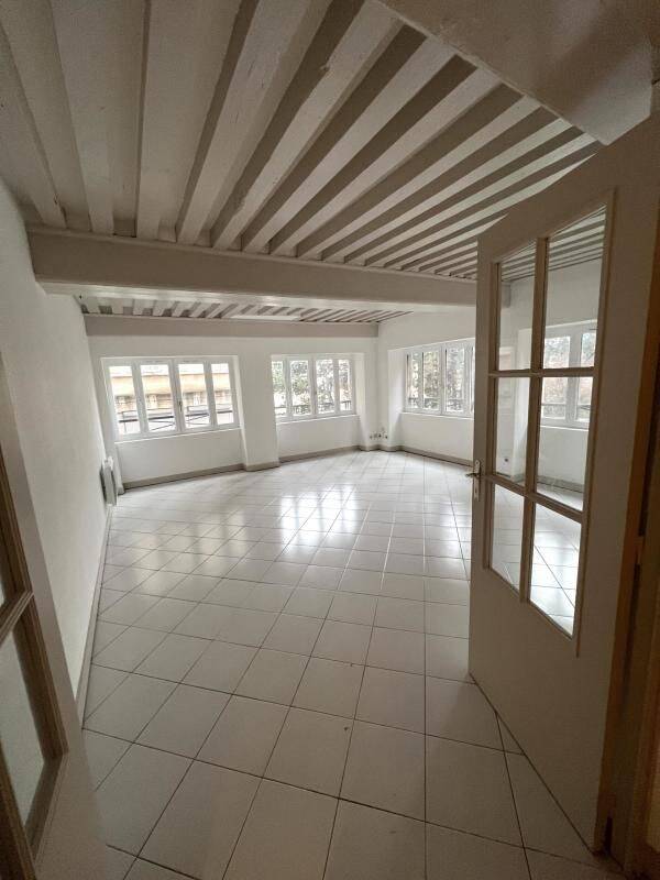 Appartement 3 pièces 70 m² · à Lyon 1er Arrondissement · 70 m² · 1 132 €/mois