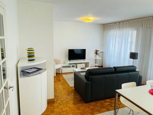 Appartement à louer 2 030 € 3 pièces 1 chambre 53 m² Étage 3/3 Bel-Air Nord Paris 12ème arrondissement 75012