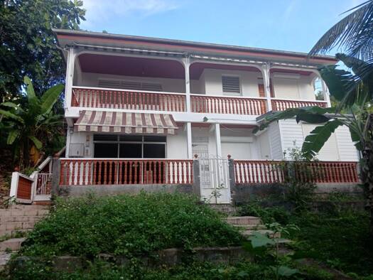 Maison de ville à vendre 299 000 € 6 pièces 4 chambres 162 m² 327 m² de terrain Morne-à-l'Eau 97111