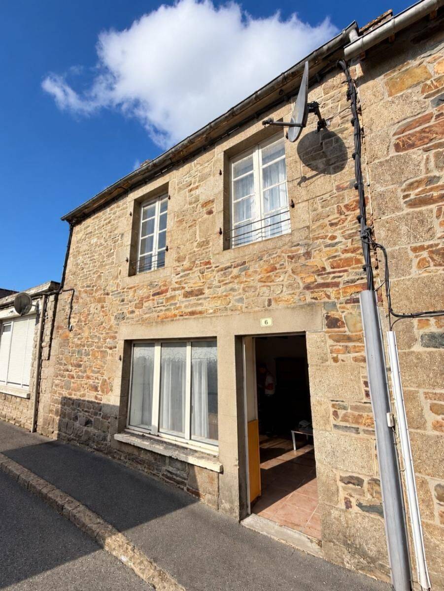 Maison 3 pièces 78 m² · à Sévignac · 78 m² · 15 000 €
