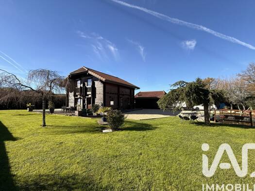 Chalet à vendre 375 000 € 4 pièces 3 chambres 121 m² 1 536 m² de terrain Jasseron 01250