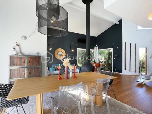 Villa à vendre 545 000 € 5 pièces 4 chambres 177 m² 910 m² de terrain Roques 31120