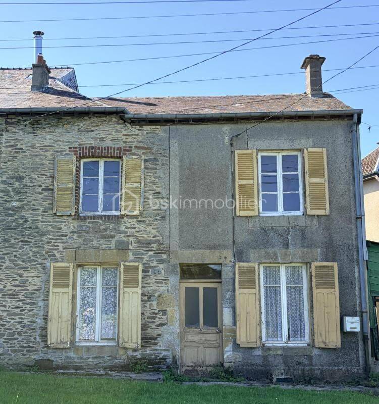 Maison 5 pièces 100 m² · à Nouzonville · 100 m² · 37 000 €