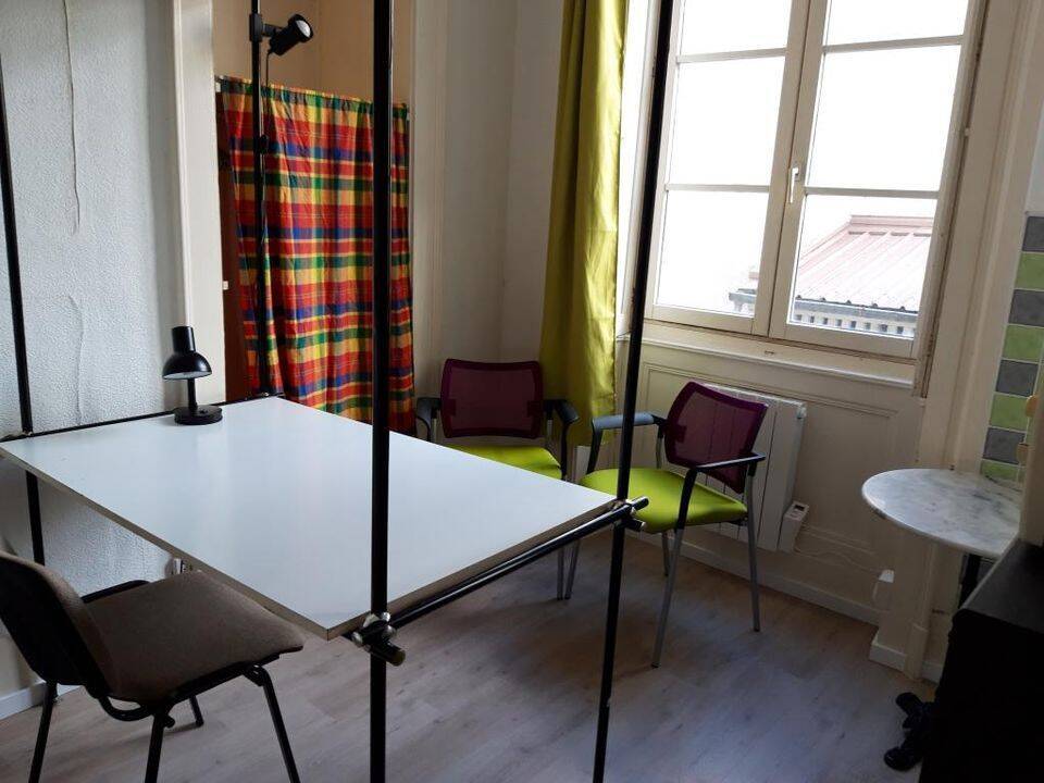 Appartement 1 pièce 18 m² · à Besançon · 18 m² · 360 €