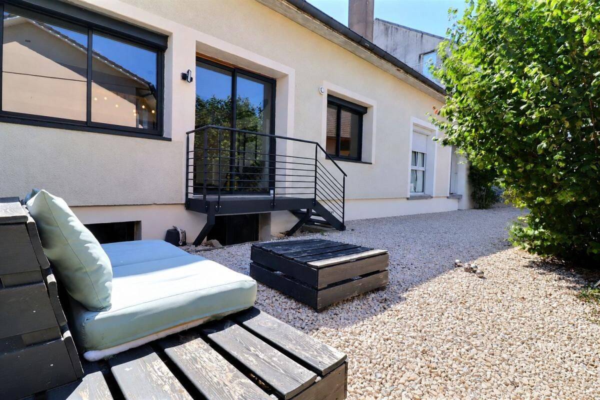 Maison 4 pièces 94 m² · à Dijon · 93,7 m² · 275 000 €
