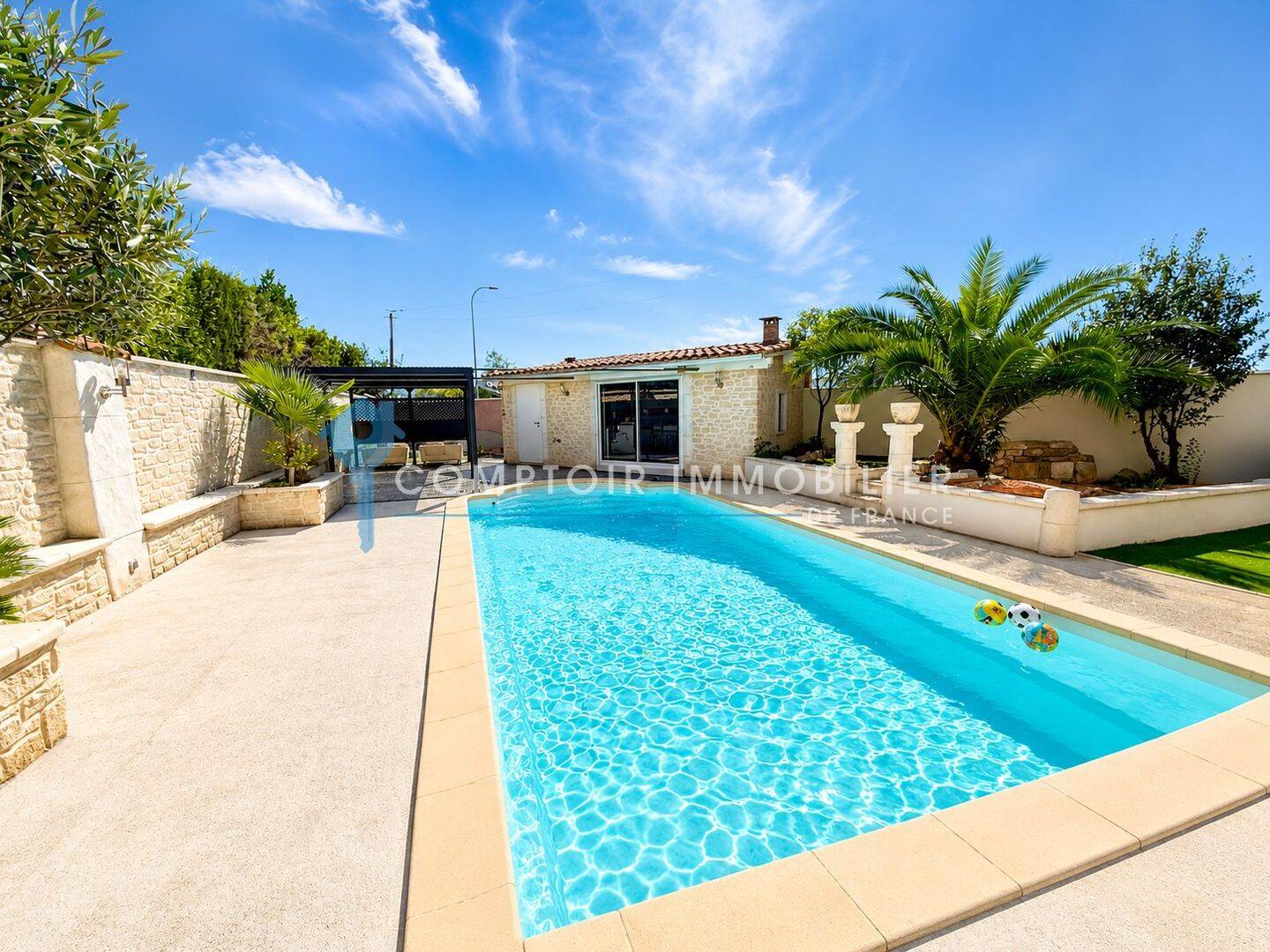 Maison 5 pièces 165 m² · à Marignane · 165 m² · 589 000 €