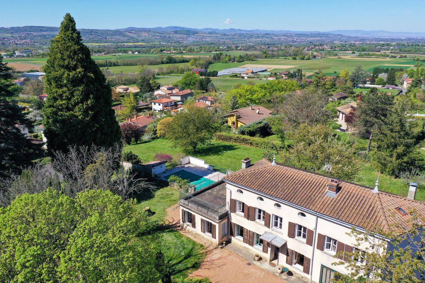 Maison 9 pièces 174 m² · à Chasselay · 174,5 m² · 1 490 000 €