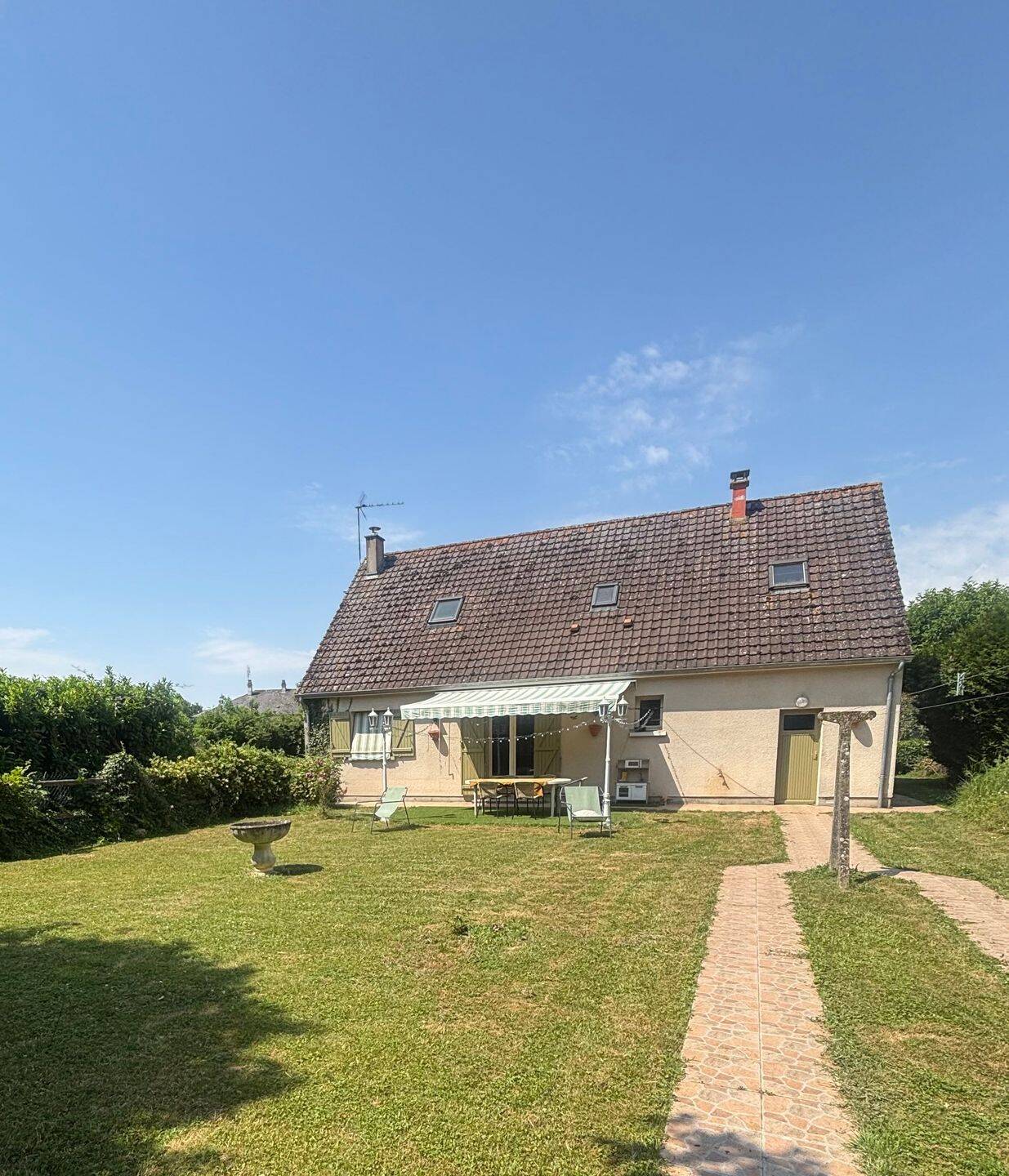 Maison 5 pièces 125 m² · à Châteaudun · 125 m² · 175 000 €