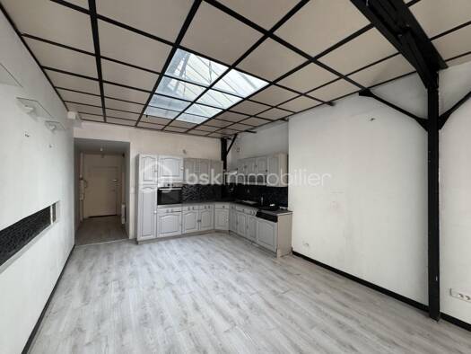 Triplex à vendre 111 000 € 3 pièces 1 chambre 76,4 m² RDC/3 Cathédrale Troyes 10000