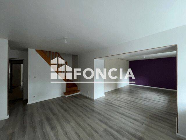 Appartement 3 pièces 71 m² · à Vrigne aux Bois · 71 m² · 530 €