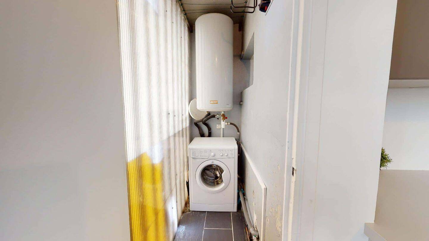 Room in Rue Francis de Pressensé, Villeurbanne for 69 m² with 3 — 12