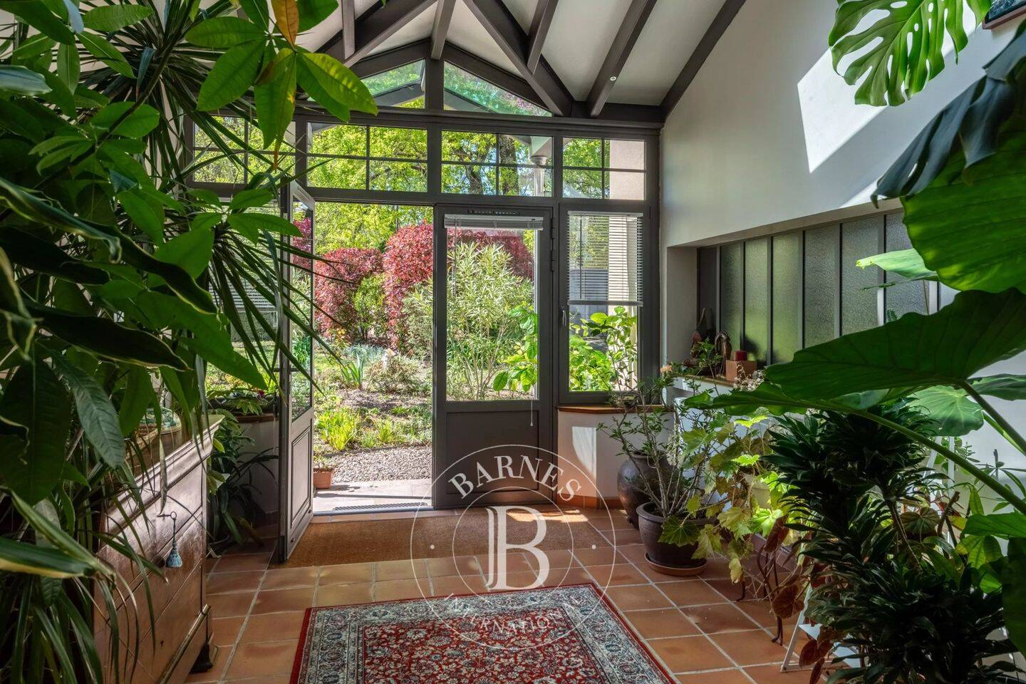 Maison 6 pièces 233 m² · à Charbonnières-les-Bains · 233 m² · 1 110 000 €
