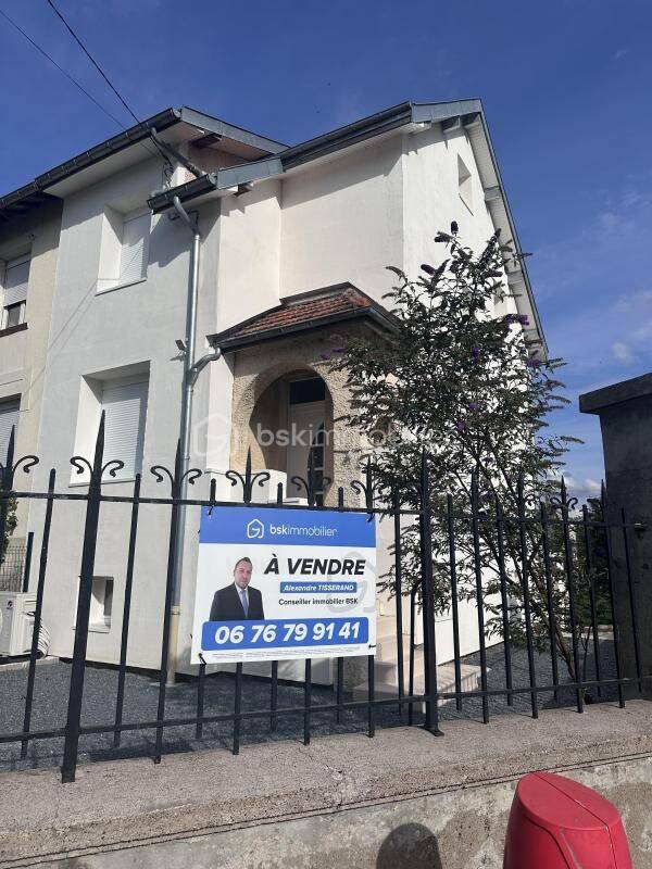 Maison 5 pièces 105 m² · à Blagny · 105 m² · 147 000 €