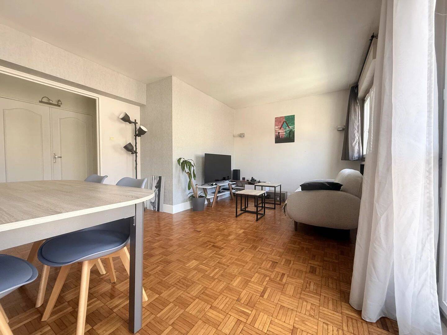 Appartement 3 pièces 73 m² · à Saint-Étienne · 73,1 m² · 75 000 €