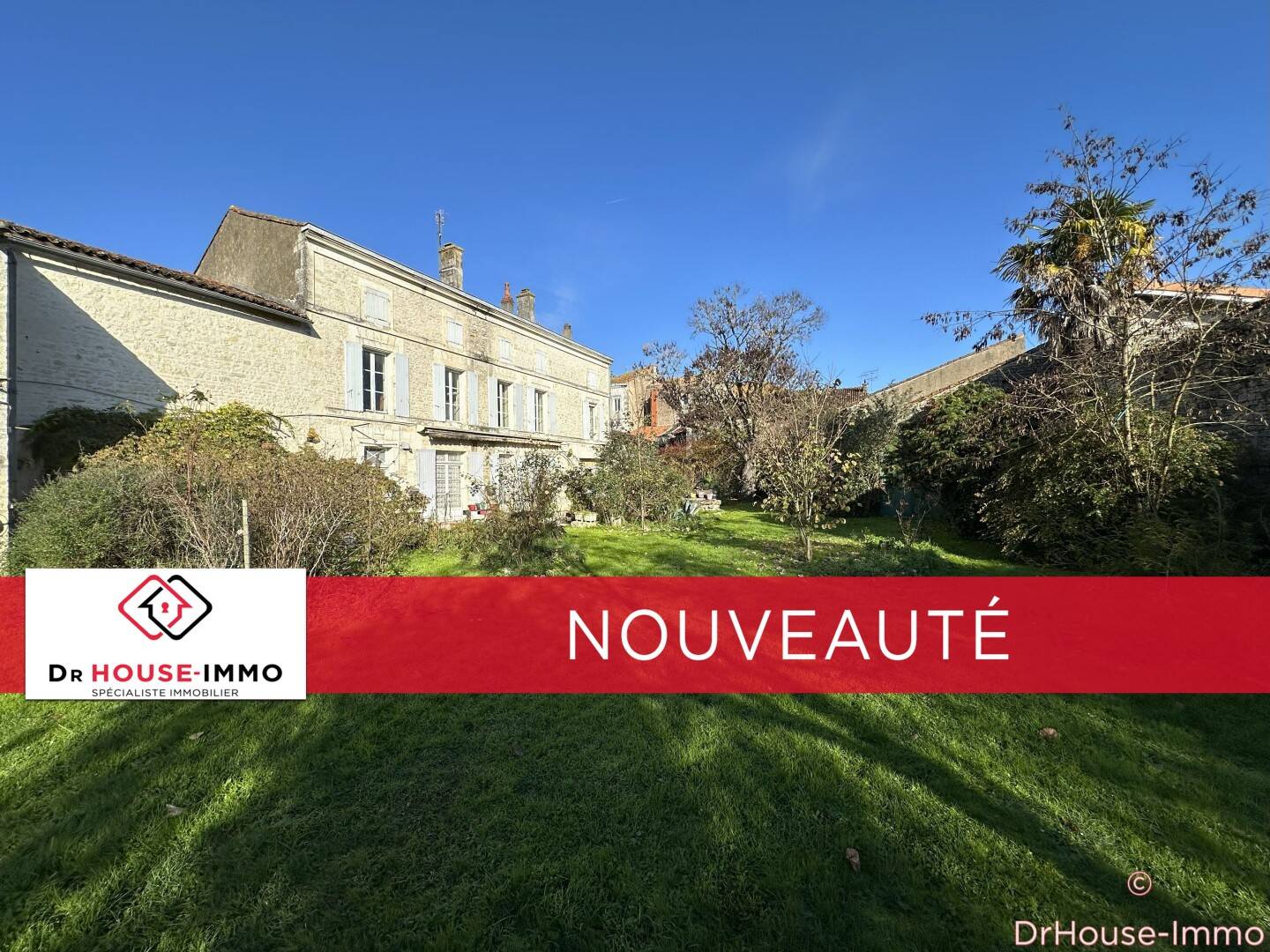 Maison 9 pièces 209 m² · à Mansle-les-Fontaines · 209 m² · 198 900 €