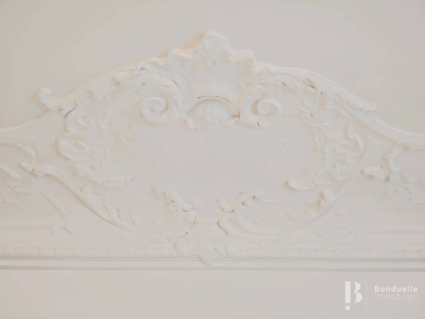 Appartement 6 pièces 143 m² · à Paris 6ème Arrondissement · 143,2 m² · 5 200 €/mois