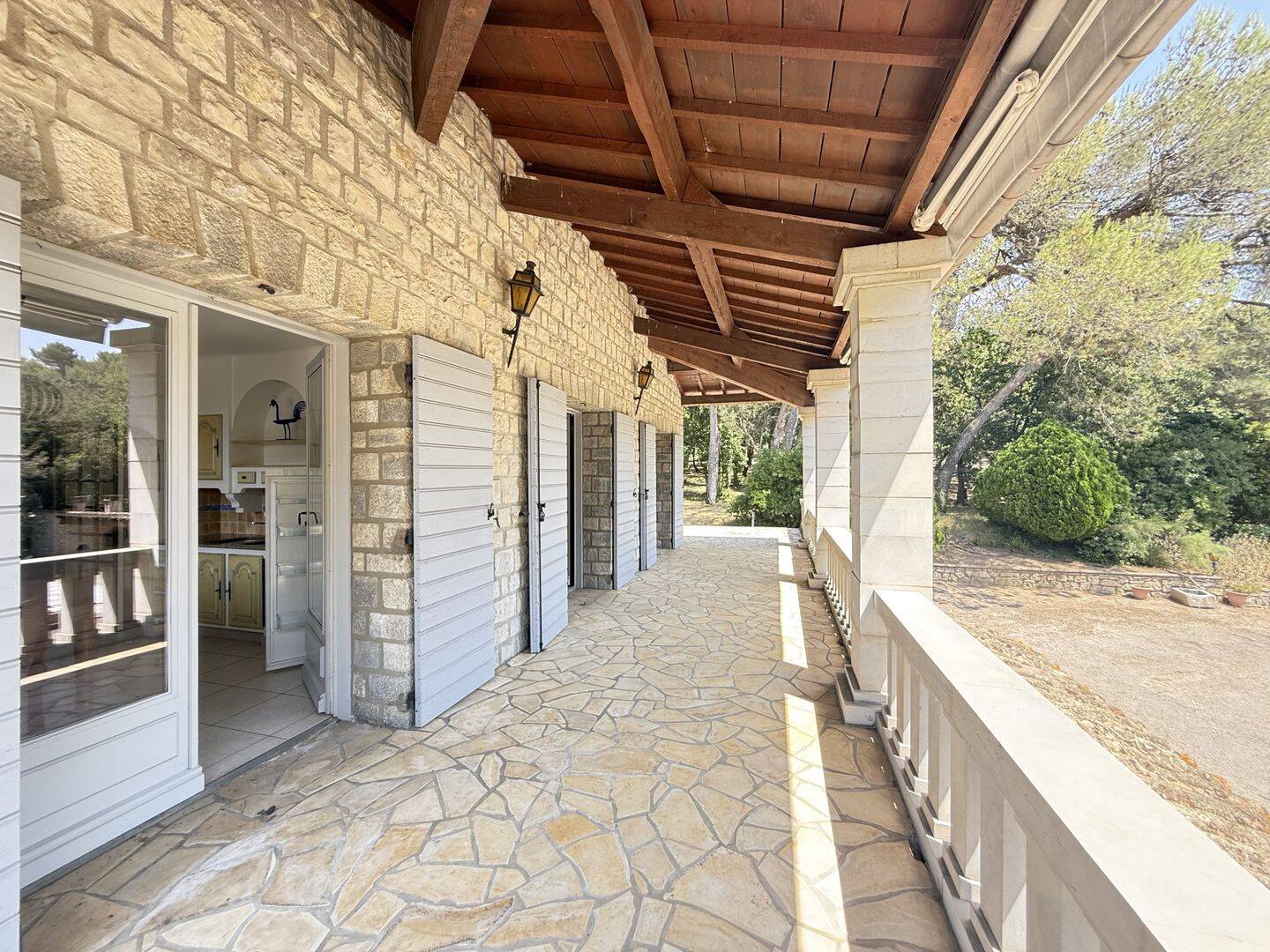 Maison 8 pièces 245 m² · à Sainte-Anastasie · 245 m² · 580 000 €