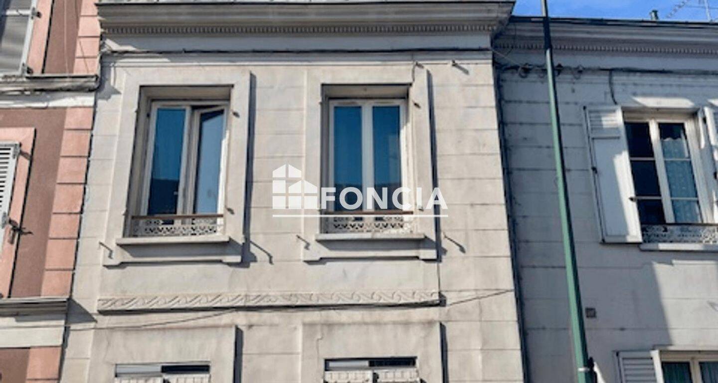 Appartement 3 pièces 54 m² · à Étampes · 54 m² · 100 000 €
