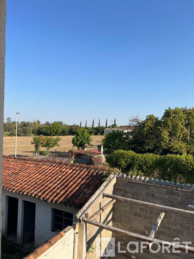 Maison 4 pièces 116 m² · à Brives-sur-Charente · 115,8 m² · 860 €