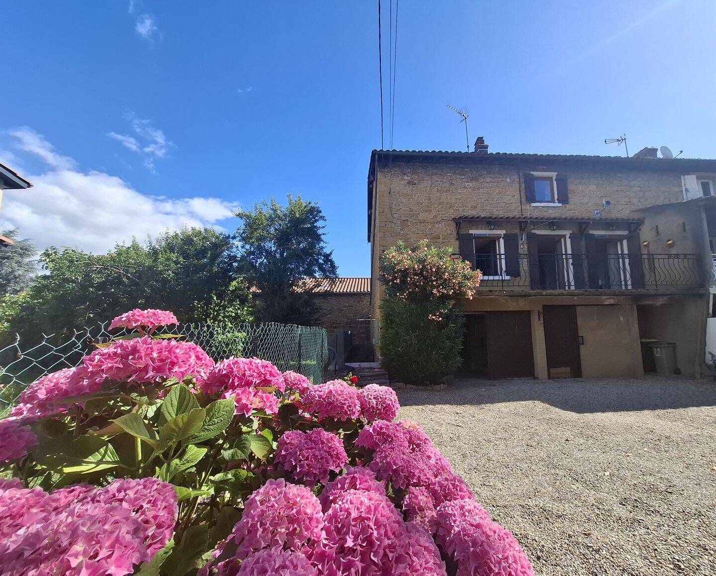 Maison à vendre T6/F6 90.33 m² 289000 € Civrieux-d'Azergues ...