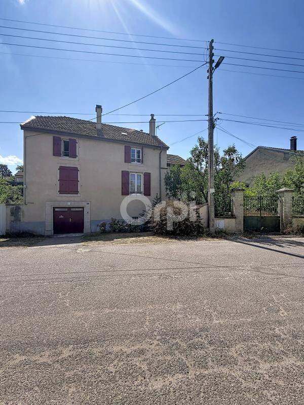 Maison 6 pièces 150 m² · à Neufchâteau · 150 m² · 145 000 €