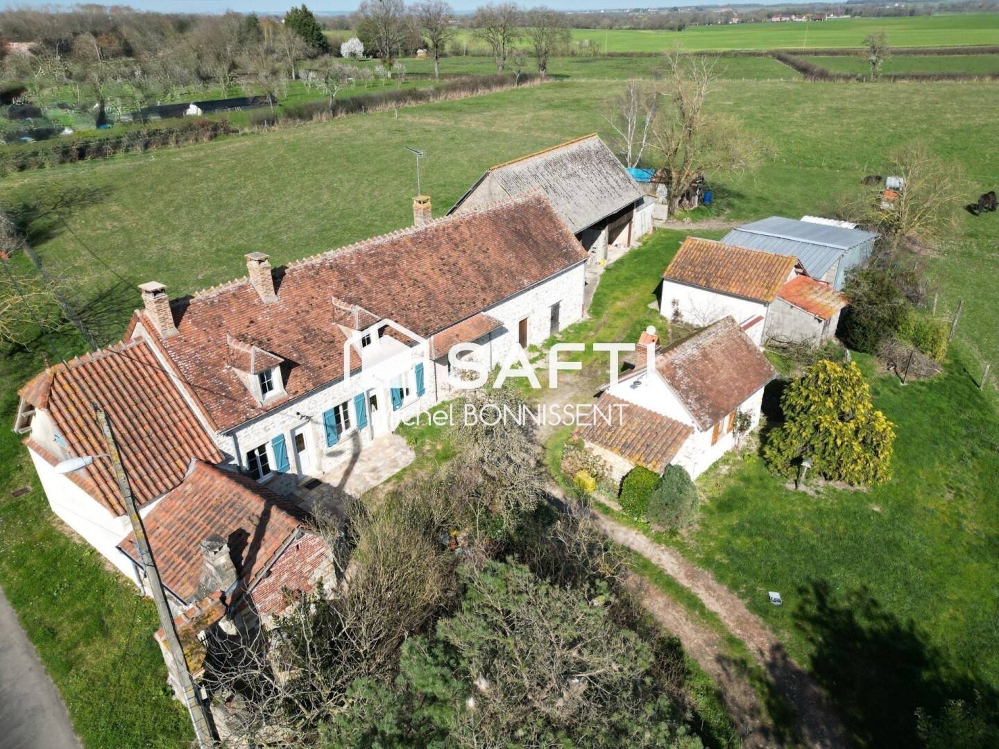 Maison 6 pièces 140 m² · à Saint-Bonnet-Tronçais · 140 m² · 263 500 €