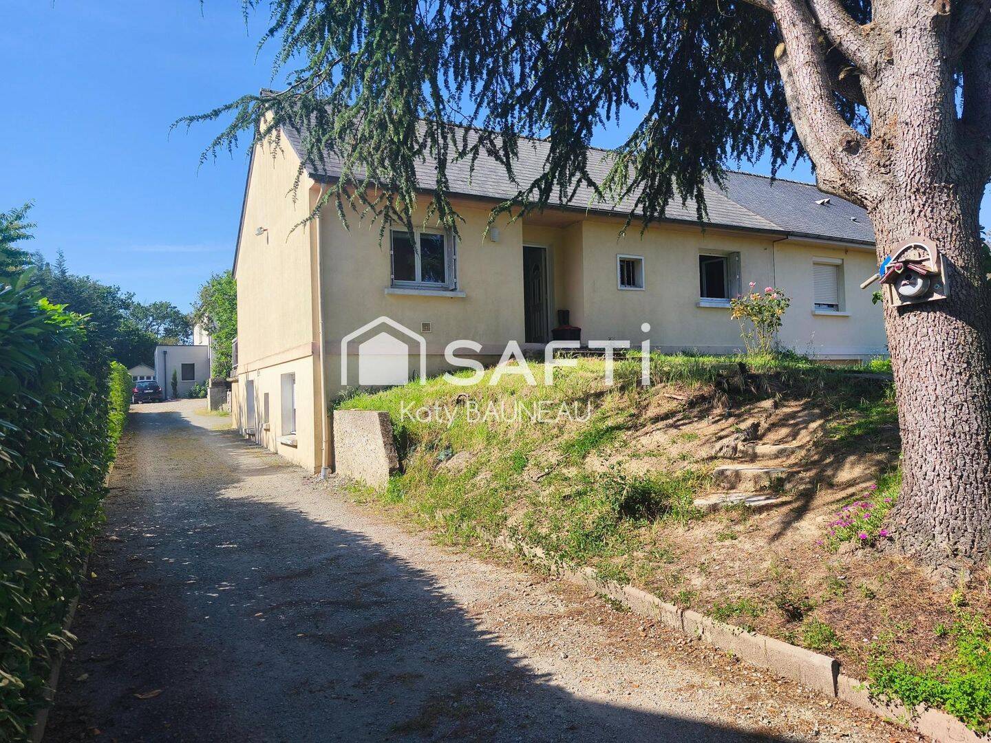 Maison 7 pièces 150 m² · à Mûrs-Erigné · 150 m² · 305 000 €