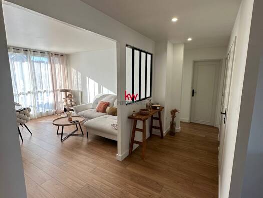 Appartement à vendre 246 000 € 3 pièces 2 chambres 66,7 m² Étage 2/4 Est Écouen 95440