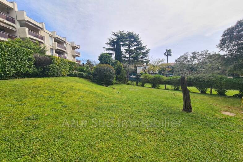 Appartement à vendre 175 000 € 1 pièce 26,8 m² Étage 1/3 Fontmerle Antibes 06600