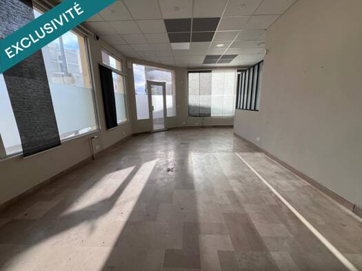 Local commercial à vendre 98 000 € 54 m² de surface de vente Arquebuse Dijon 21000