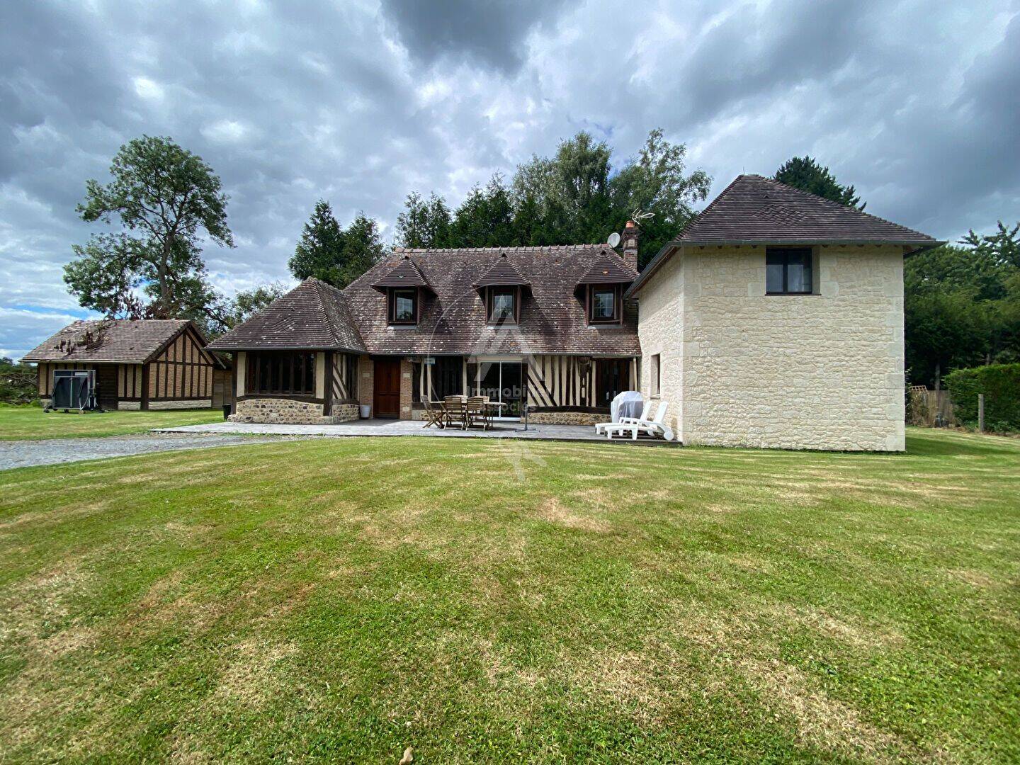 Maison 5 pièces 163 m² · à Lieurey · 163 m² · 326 900 €
