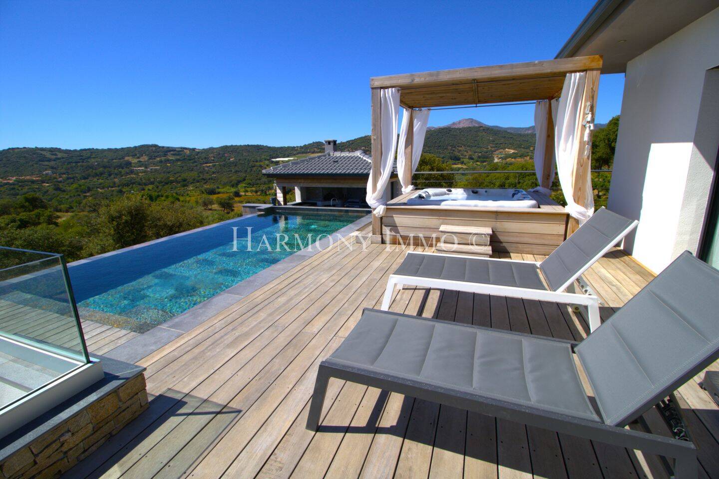 Maison 8 pièces 202 m² · à Cargèse · 202 m² · 1 450 000 €