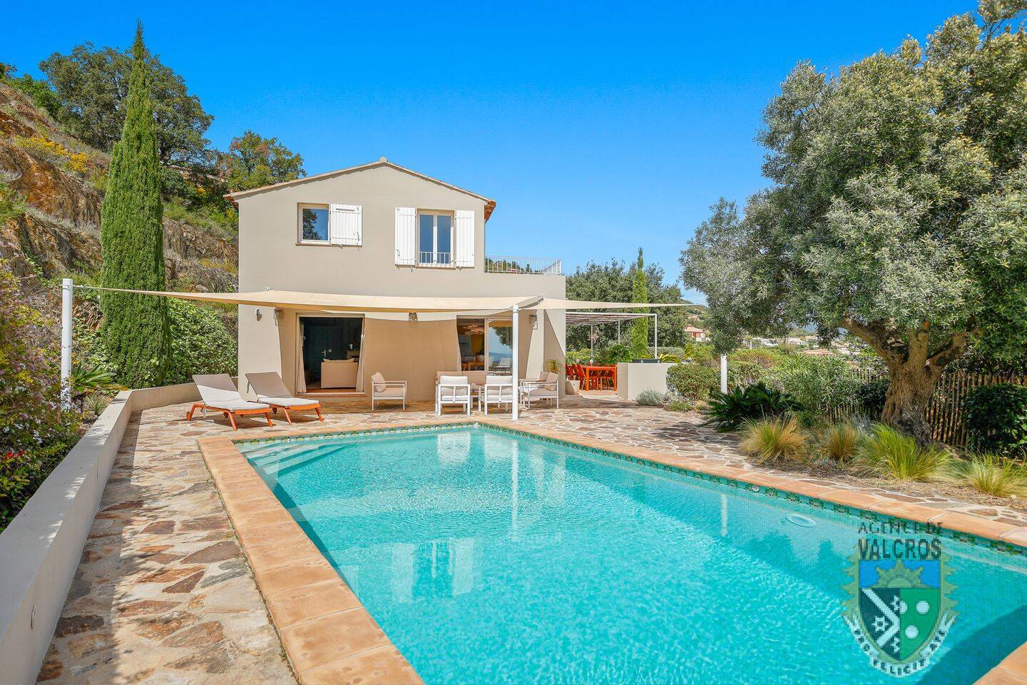 Maison 7 pièces 239 m² · à La Londe-les-Maures · 239 m² · 1 790 000 €