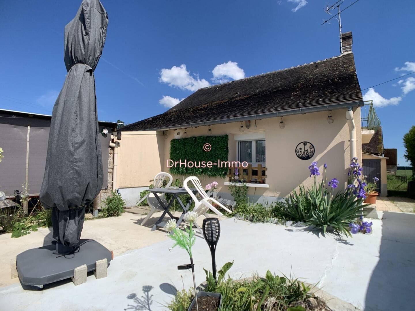 Maison 6 pièces 95 m² · à Château-Renard · 95 m² · 140 000 €