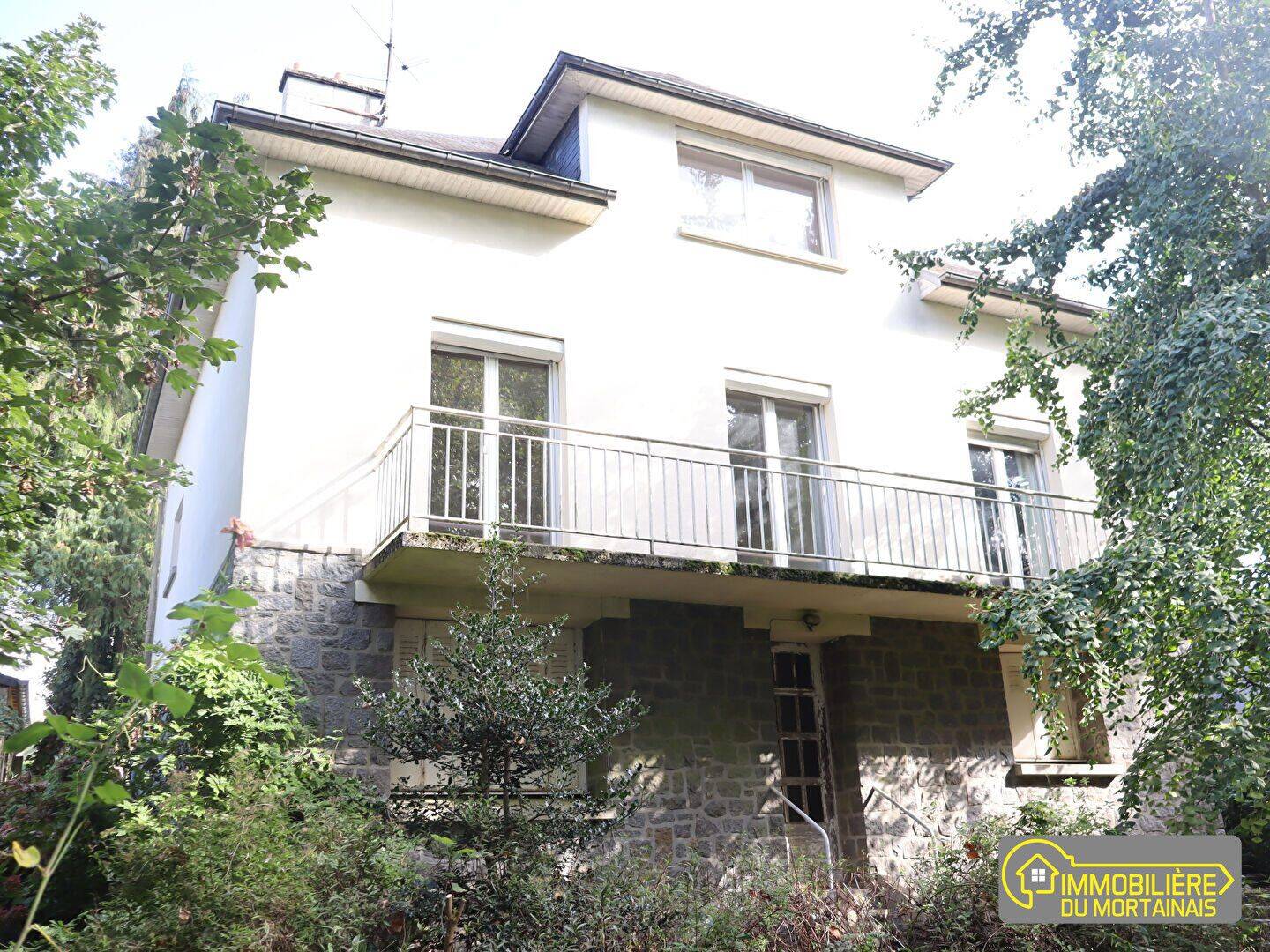 Maison 6 pièces 155 m² · à Mortain-Bocage · 155 m² · 129 000 €